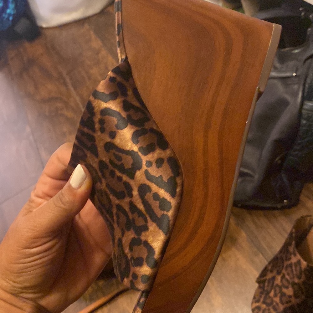 Jessica Simpson leopard print wedge